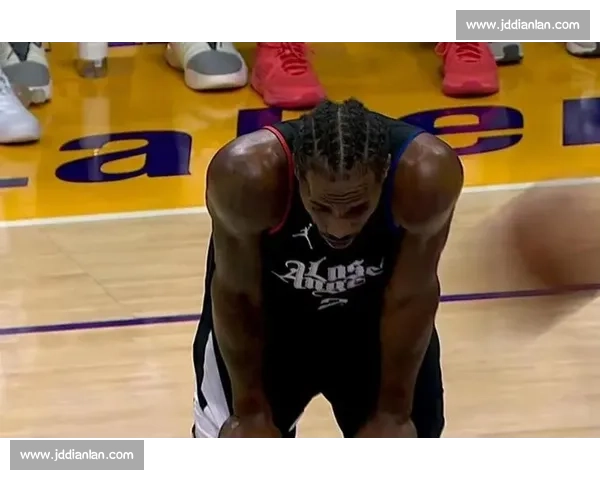 里夫斯中国行特训燃爆深圳！暴扣 + 三分教学引球迷尖叫